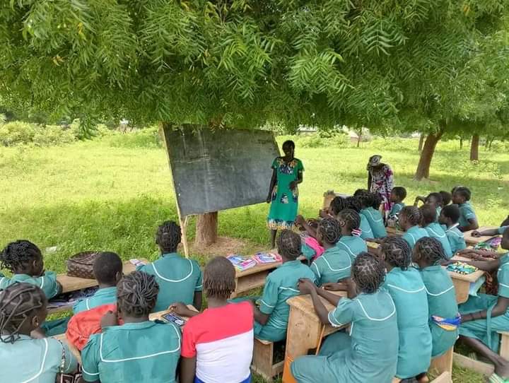 Le Lycée Technique de Guéré : 15 ans de cours en plein air, un défi pour les élèves et les enseignants