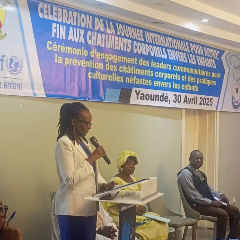 Cameroun : Les Leaders Communautaires s’Unissent pour Éradiquer les Châtiments Corporels et Protéger les Droits de l’Enfant