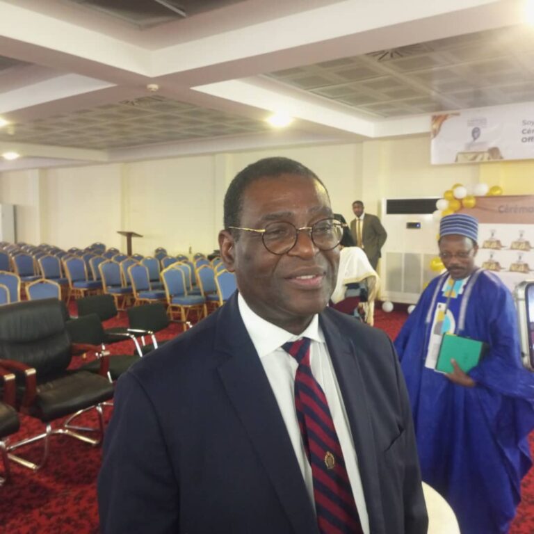 « L’Afrique dans la peau » de Janvier Litse : Un Ouvrage de Référence pour Penser le Développement Africain au XXIe Siècle