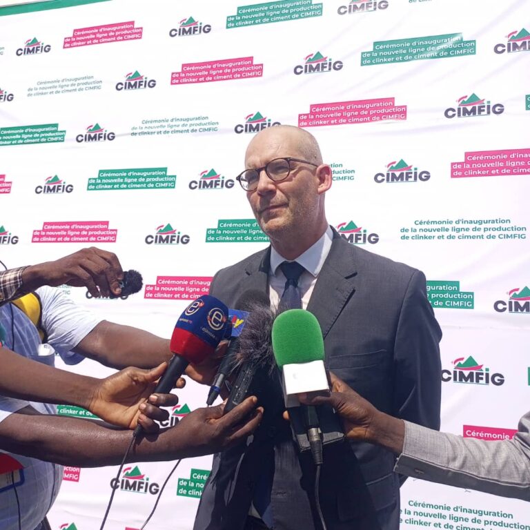 Le Cameroun Cimente Son Avenir : Une Nouvelle Usine Révolutionnaire à Figuil
